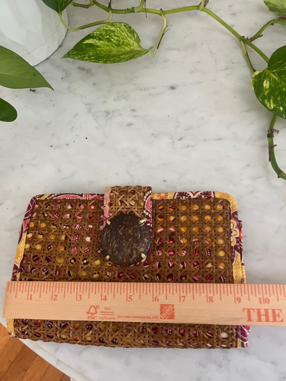 Vera Bradley Tiki Clutch with Bali Gold Pattern Excellent - Picture 7 of 9